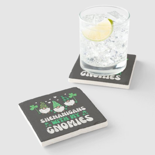 St Patrick Shenanigans Mit Gnomies Gnome Steinuntersetzer (Seitenansicht)