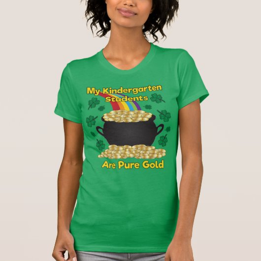 St Patrick Tageskindergärtnerin T-Shirt (Vorderseite)