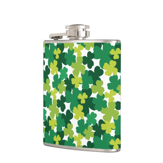 St Patrick TagesKleeblatt-Muster Flachmann (Links)