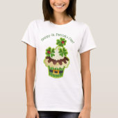 St Patrick Tageskleiner kuchen mit Klee und T-Shirt (Vorderseite)