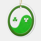 St Patrick trifft Taoismus Yin Yang Keramik Ornament (Links)