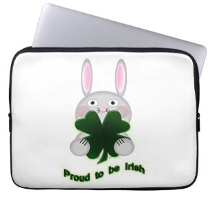 St. Patricks Bunny Proud zu irischem Kleeblatt Laptopschutzhülle