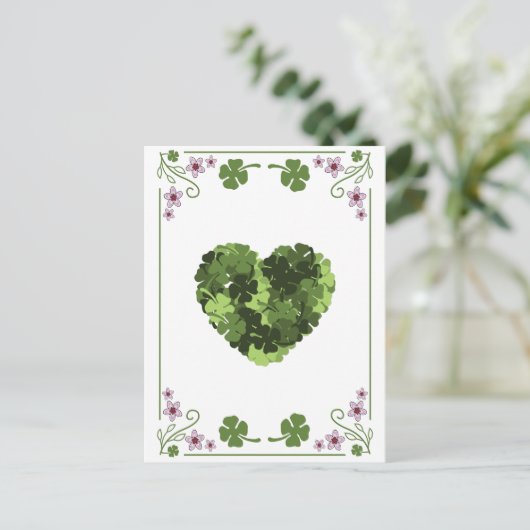 St. Patrick's Clover Heart Postkarte (Stehend Vorderseite)