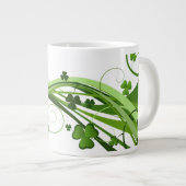 St. Patrick's Clover Jumbo Tasse (Vorderseite Rechts)