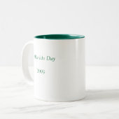 St. Patricks Day 2009 Zweifarbige Tasse (Vorderseite Links)