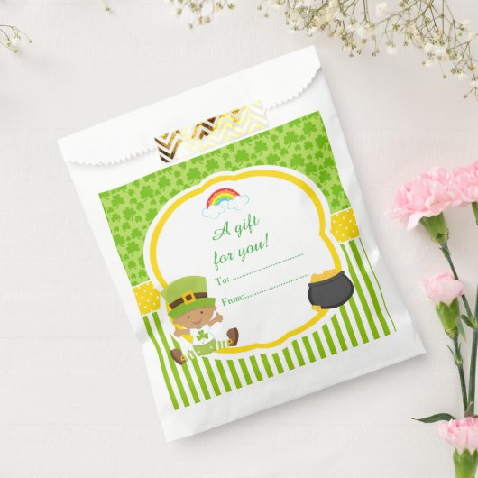 St Patrick's Day African American Boy Baby Shower Geschenktütchen (Versiegelt)