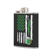 St Patricks Day Amerika-Flagge Heiliger Flachmann (Links)