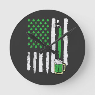 St Patricks Day Amerika Flagge Heiliger Runde Wanduhr