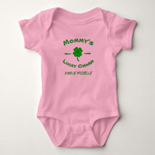 St. Patrick's Day Baby Mädchen Mommy's Lucky Charm Strampler