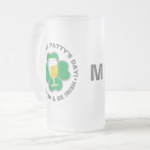 St. Patrick's Day benutzerdefinierte Monogramm-Tas Mattglas Bierglas (Vorderseite Links)