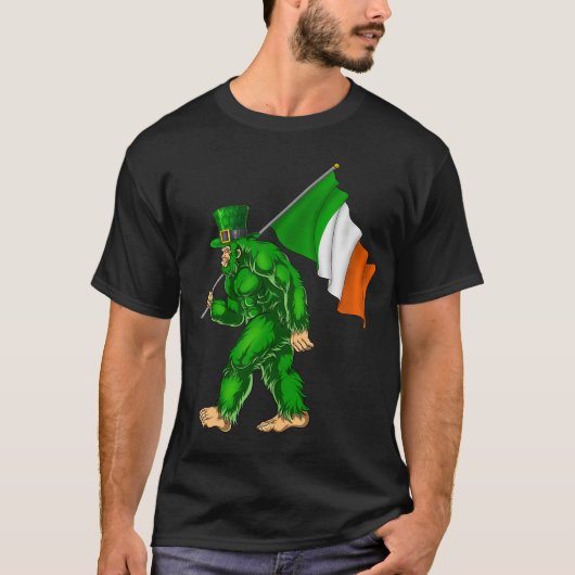 St. Patrick's Day Bigfoot Ireland Flag T-Shirt (Vorderseite)