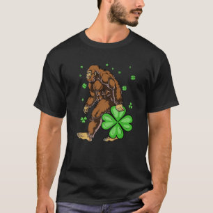 St Patrick's Day Bigfoot Irish Sasqautch Saint Pad T-Shirt
