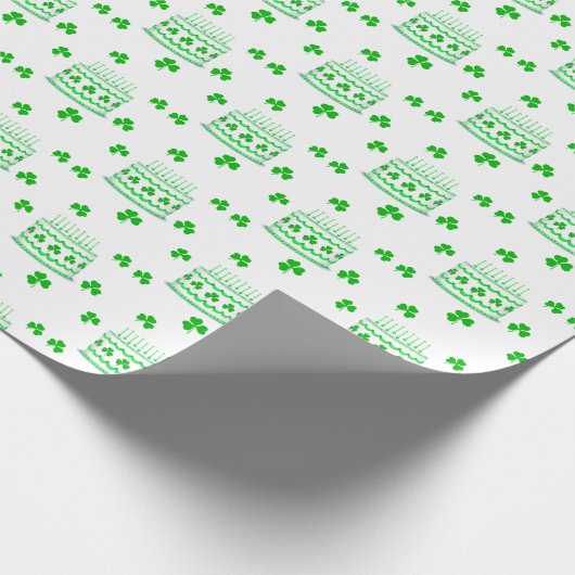 St. Patrick's Day Birthday Cake Pattern Geschenkpapier (Ecke)
