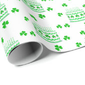 St. Patrick's Day Birthday Cake Pattern Geschenkpapier (Rolleneckpunkt)