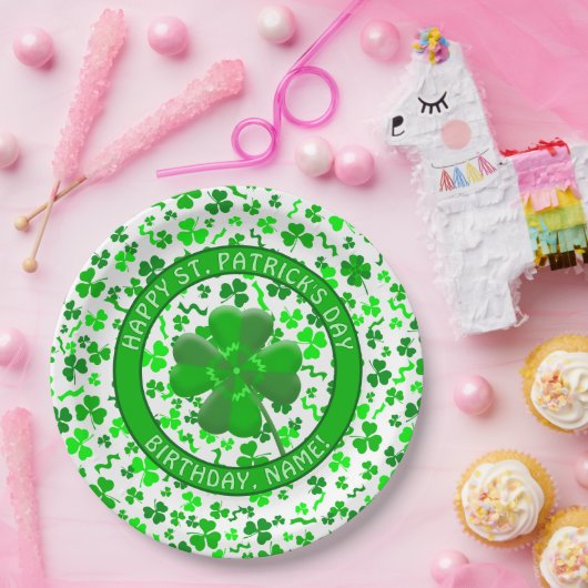 St Patrick's Day Birthday Shamrocks Personalized Pappteller (Party)