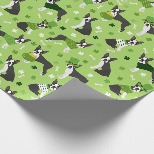 St. Patrick's Day Boston Terrier Geschenkpapier (Ecke)