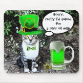 ST PATRICK'S DAY CAT WITH GREEN IRISH BEER MOUSEPAD (Vorne)