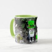ST PATRICK'S DAY CAT WITH GREEN IRISH BEER TASSE (Vorderseite Links)