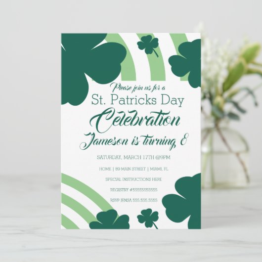 St. Patricks Day Clebration Kleeblatt Grüner Regen Einladung (Stehend Vorderseite)