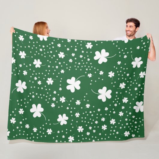 St Patrick's Day Clover Pattern Fleecedecke (Beispiel)