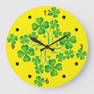 St. Patrick's Day Clover / Shamrocks + your ideas Große Wanduhr