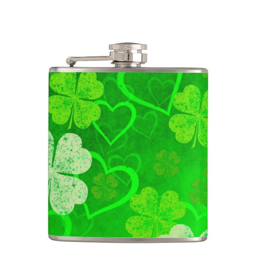 St. Patricks Day Clovers and Hearts Flachmann (Vorderseite)