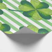 St. Patrick's Day Clovers Trendy Stripes Geschenkpapier (Ecke)