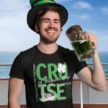 St. Patricks Day Cruise Squad Custom Year T-Shirt<br><div class="desc">Dieses Design kann in dem Bereich personalisiert werden, der durch das Ändern des Fotos und/oder Textes zur Verfügung gestellt wird. Sie können auch angepasst werden, indem Sie auf Vorlage personalisieren klicken und dann auf die Schaltfläche klicken, um weitere Optionen anzupassen, um die Hintergrundfarbe zu löschen oder zu ändern, Text hinzuzufügen,...</div>