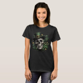 St Patricks Day Dark Irish Skull mit Kleeblättern T-Shirt (Vorne ganz)