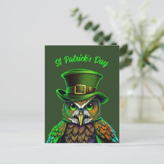 St. Patrick's Day: eine Eule in einem Hut Postkarte (Stehend Vorderseite)