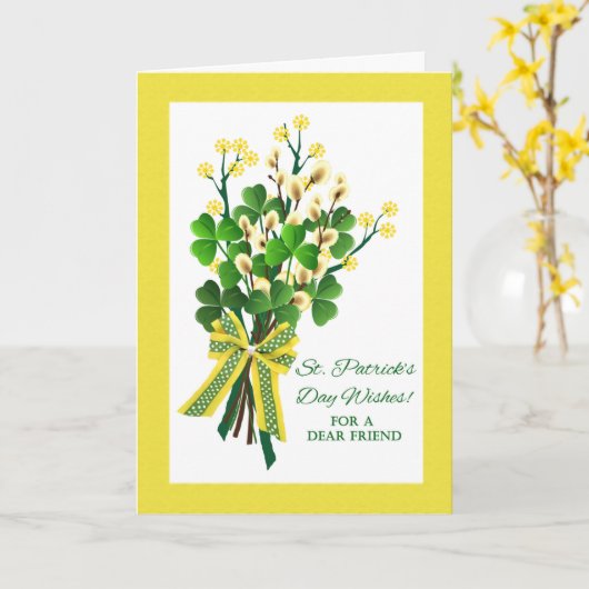 St. Patrick's Day for Friend with Shamrock Bouquet Karte (Gelbe Blume)