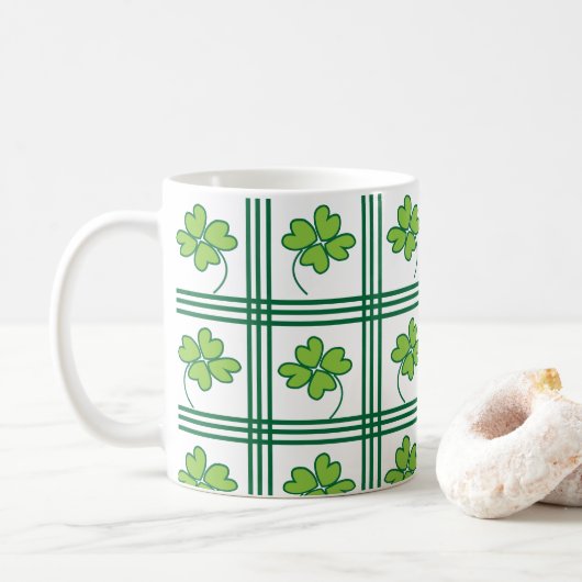 St Patricks Day Four Leaf Lucky Clover Pattern Kaffeetasse (Mit Donut)