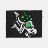 St. Patricks Day Fußball Silhouette Kleeblatt Fleecedecke (Vorderseite (Horizontal))