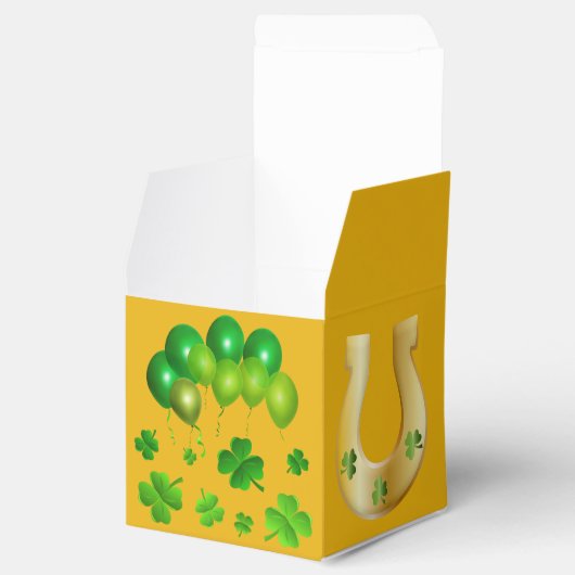 St. Patricks Day Gastgeschenk Box Geschenkschachtel (Geöffnet)