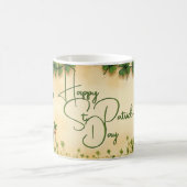 St. Patrick's Day Girl mit Kleeblättern Verwandlungstasse (Mittel)