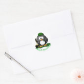 St. Patrick's Day Glücklicher Pinguin Runder Aufkleber (Umschlag)