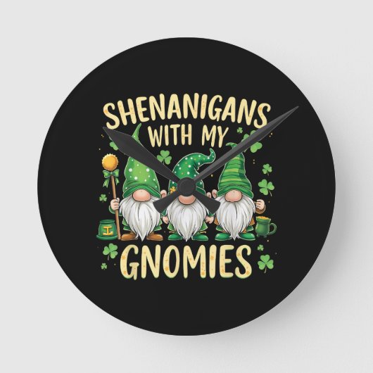 St. Patricks Day Glückskleeblatt Gnom Runde Wanduhr (Vorderseite)