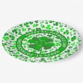 St. Patricks Day Glücksschleifen Personalisiert Pappteller (Schrägansicht)
