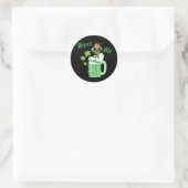 St Patrick's Day Green Beer Me Runder Aufkleber (Tasche)