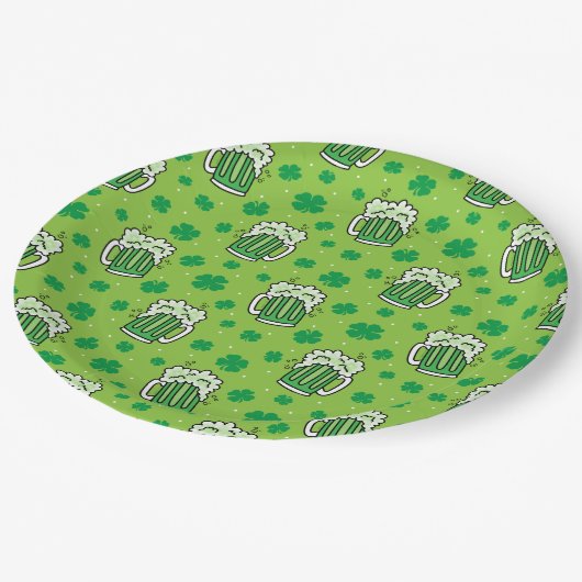 St Patrick's Day Green Beer Pattern Pappteller (Schrägansicht)