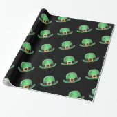 St Patrick's Day Green Derby Hat Muster auf schwar Geschenkpapier (Ungerollt)
