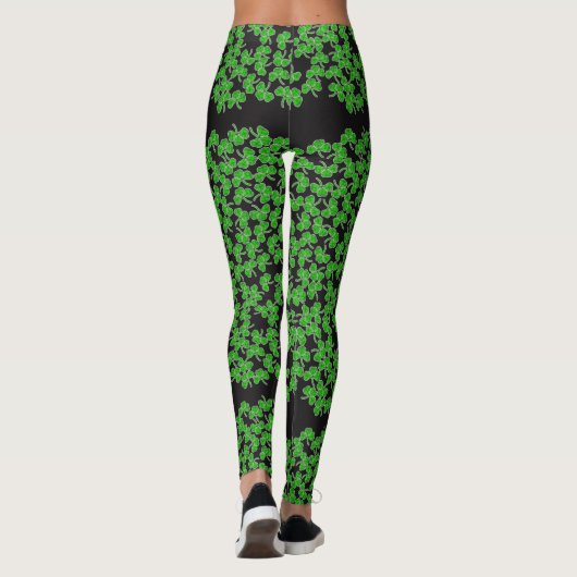 St Patricks Day Green Kleeblatt Pattern auf Schwar Leggings (Rückseite)