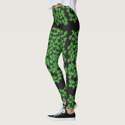 St Patricks Day Green Kleeblatt Pattern auf Schwar Leggings (Links)