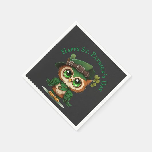 St. Patrick's Day Green Owl personalisiert Serviette (Ecke)