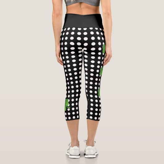 St Patricks Day Green Schwarz-weiß Polka Dot Capri Leggings (Rückseite)