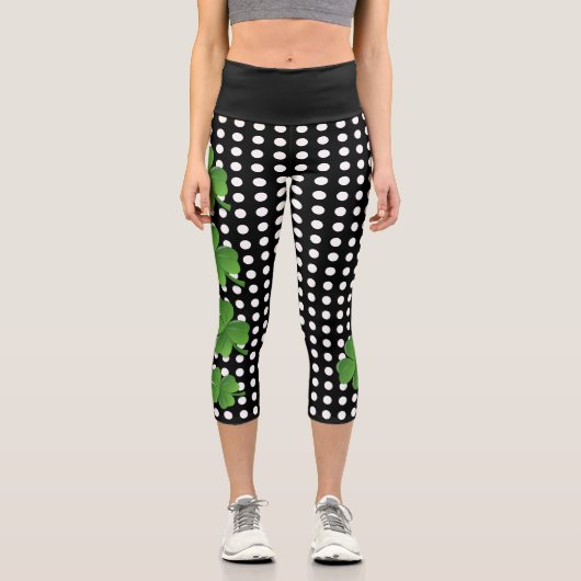 St Patricks Day Green Schwarz-weiß Polka Dot Capri Leggings (Vorderseite)