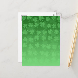 St. Patrick's Day grüne Shamrocks Ombre-Muster Postkarte