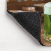 St. Patrick's Day Grüner Bier und Luftballon Mousepad (Ecke)