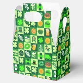 St. Patrick's Day Icons Nahtloses Muster Geschenkschachtel (Geöffnet)