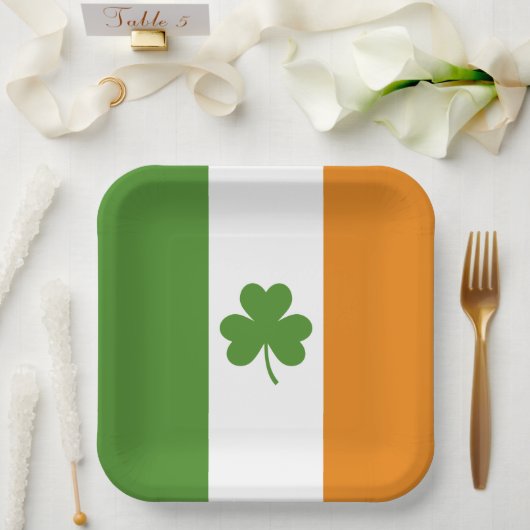 St Patrick's Day Irish Flag mit Kleeblatt Clover Pappteller (Hochzeit)